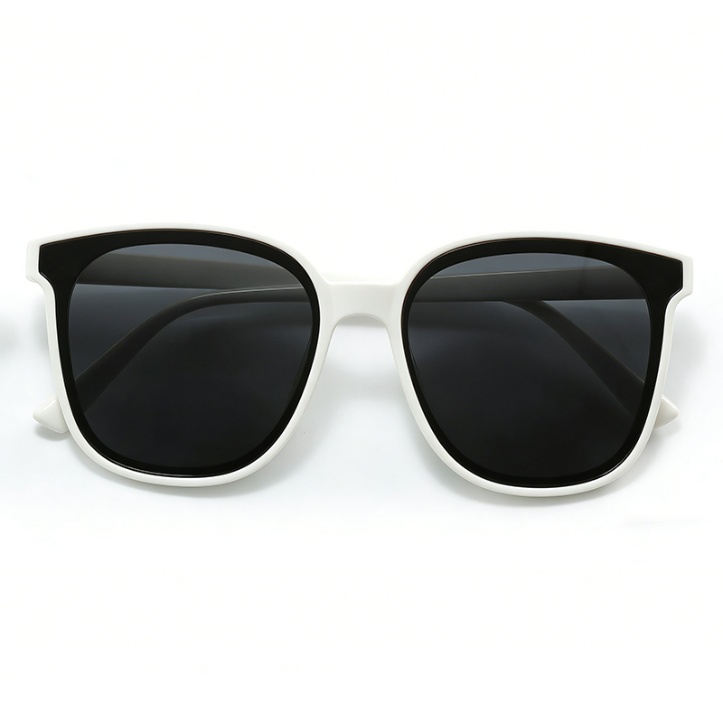 新款女士太阳镜小框复古简约时尚气质欧美ins网红同款简约墨镜