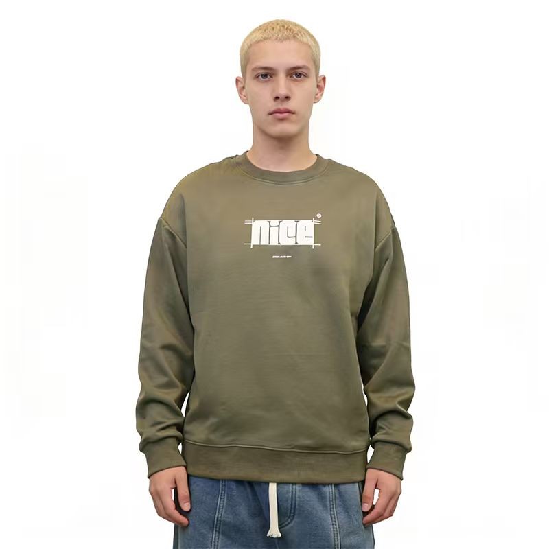 军绿色简约字母印花圆领卫衣男 宽松休闲风秋冬百搭显瘦上衣
